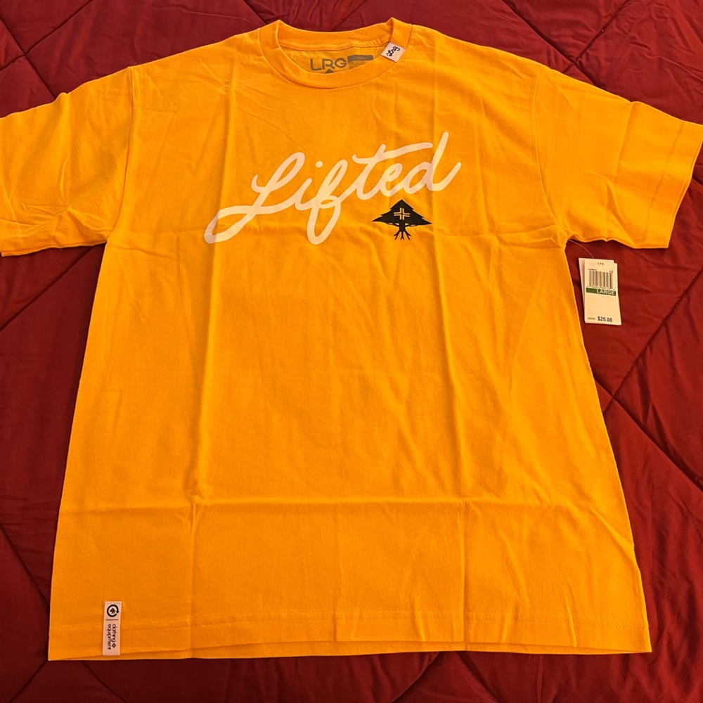 LRG Lifted Research Group T-Shirt Size L NWT Gold